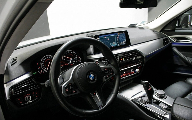 BMW Seria 5 cena 139900 przebieg: 97000, rok produkcji 2018 z Orzysz małe 326